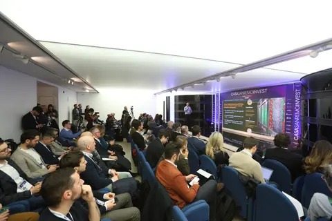 Il pubblico in sala durante una sessione di Casa Sanremo Invest 2025.